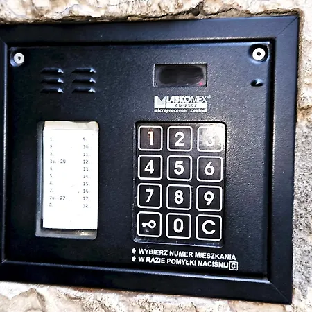 아파트 Moniuszki Starowka 40m2 *