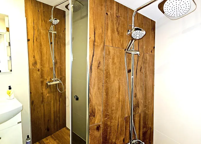 Moniuszki Starowka 40m2 Μπίτομ